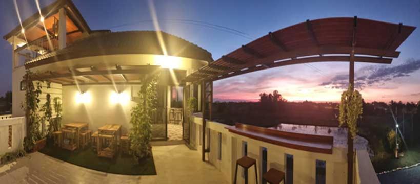 Bua Daeng Homestay Resort Kumphawapi Екстер'єр фото
