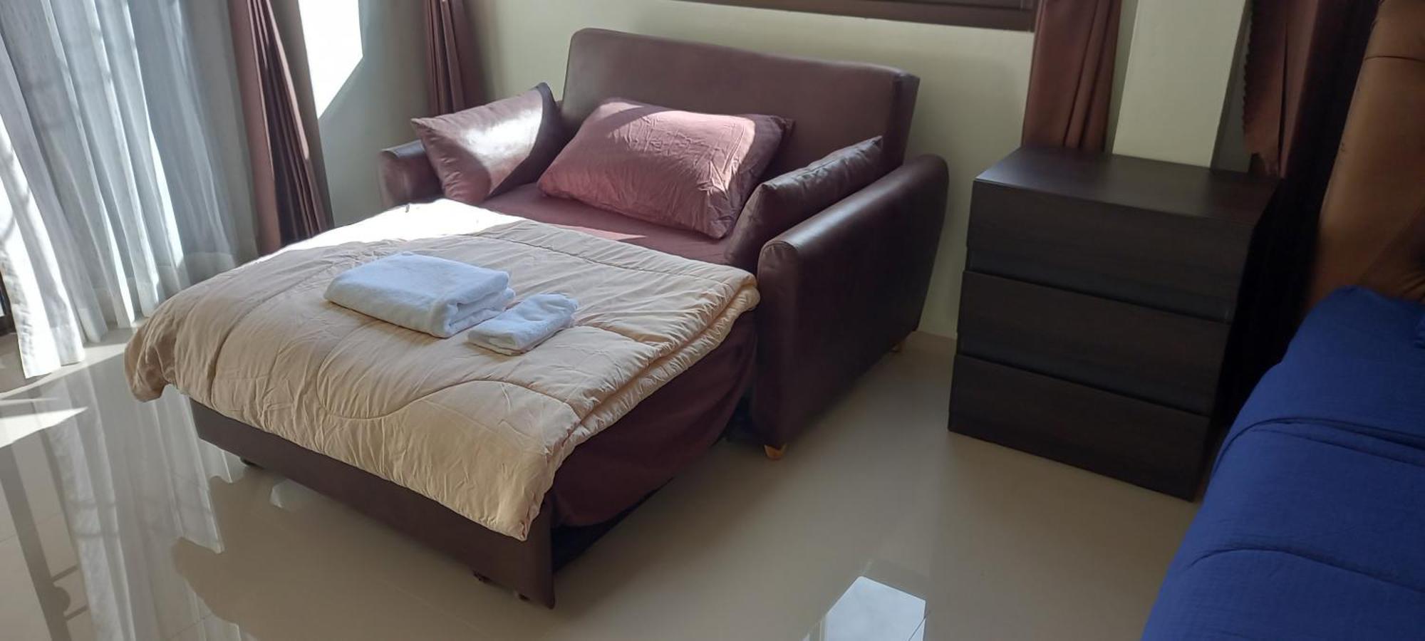 Bua Daeng Homestay Resort Kumphawapi Екстер'єр фото