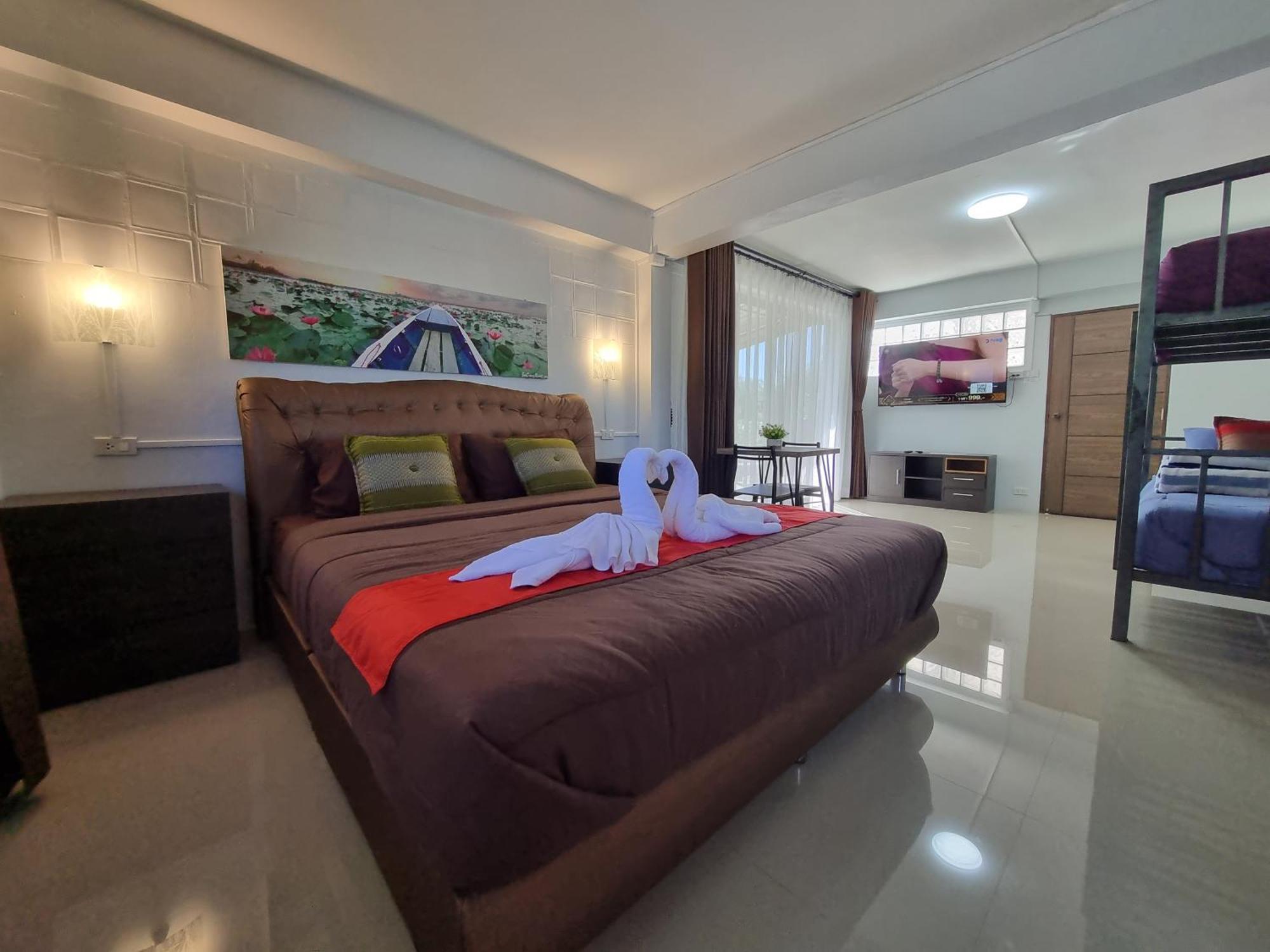 Bua Daeng Homestay Resort Kumphawapi Екстер'єр фото