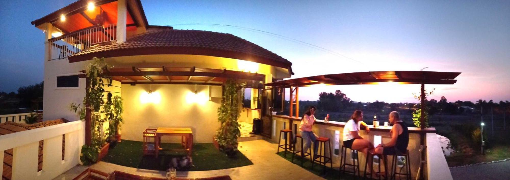 Bua Daeng Homestay Resort Kumphawapi Екстер'єр фото